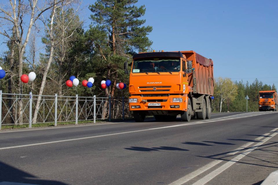 Марат Хуснуллин дал старт движению по восстановленной дороге в ЛНР Марат Хуснуллин дал старт движению по восстановленной дороге в ЛНР