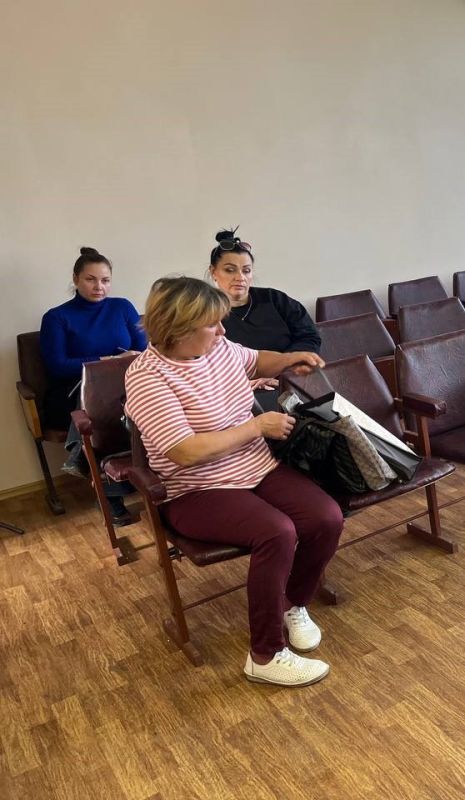 Сергей Козенко: Сегодня в пгт Новосветловка провел очередную встречу с членами семей наших земляков — участников специальной военной операции, отдавших жизнь при исполнении воинского долга Сергей Козенко: Сегодня в пгт Новосветловка провел очередную встречу с членами семей наших земляков — участников специальной военной операции, отдавших жизнь при исполнении воинского долга