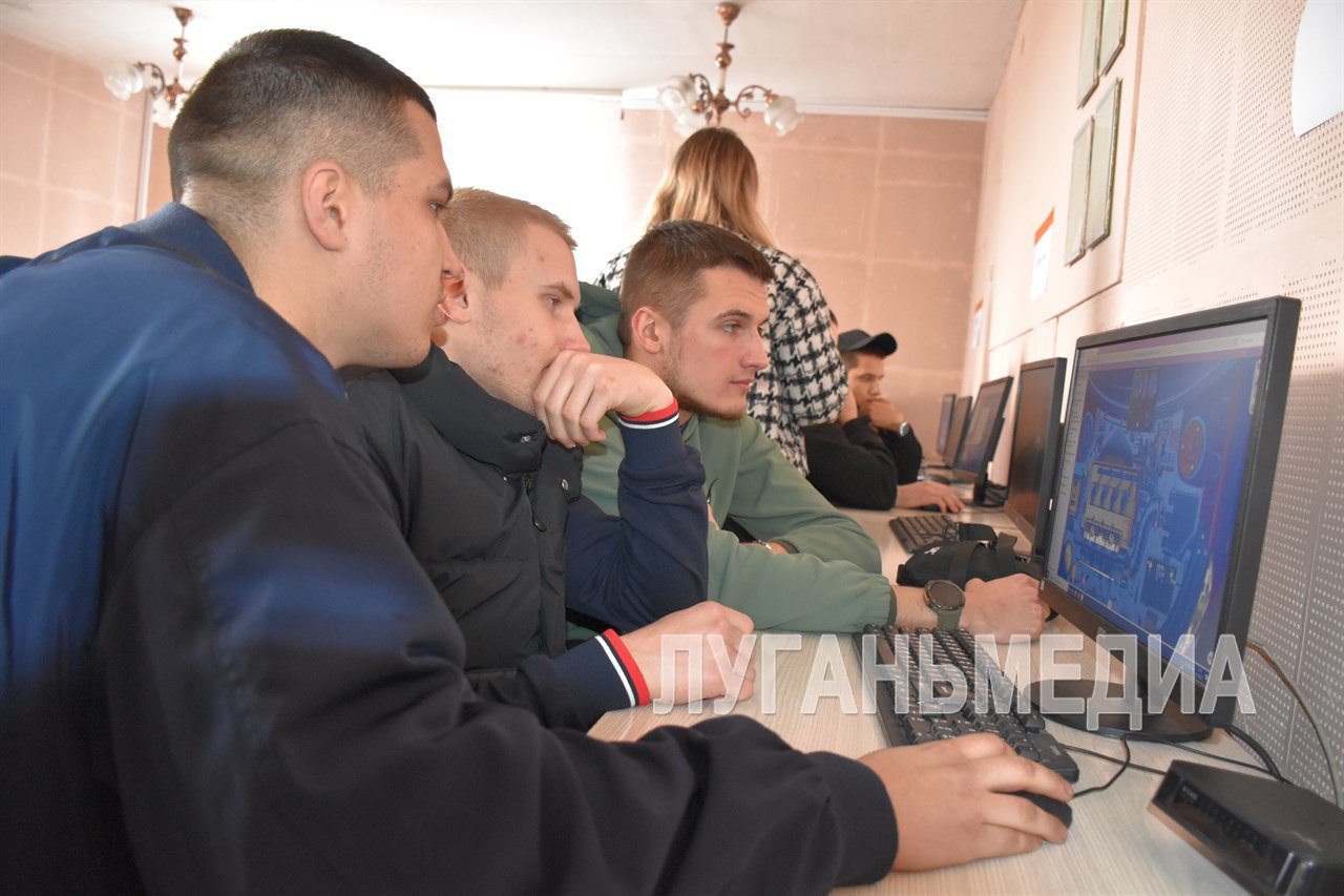 В КФИиМ прошли соревнования «Автопрофи – 2025» В КФИиМ прошли соревнования «Автопрофи – 2025»