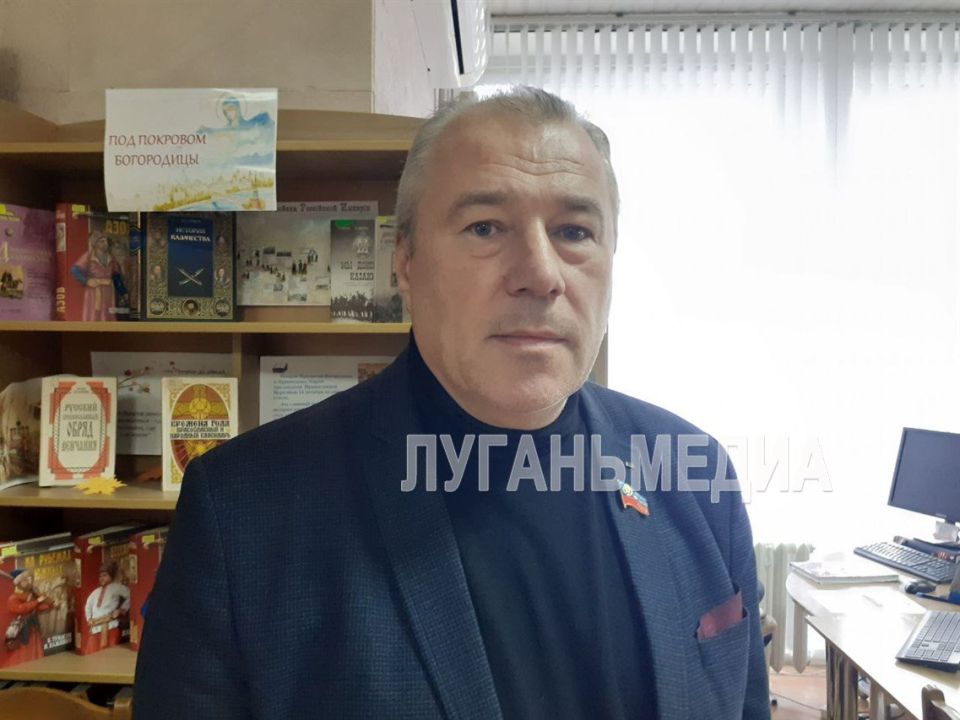 Штаб Общественной поддержки «Единой России» провел заседание Дискуссионного клуба по вопросам законодательства в сфере НКО Штаб Общественной поддержки «Единой России» провел заседание Дискуссионного клуба по вопросам законодательства в сфере НКО