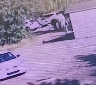Мужчина, пострадавший при взрыве заминированной музыкальной колонки в центре Луганска, умер в больнице, сообщили власти