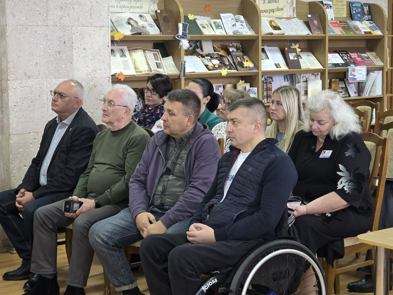 Обсуждение законодательства для НКО на заседании Дискуссионного клуба «Единой России» Обсуждение законодательства для НКО на заседании Дискуссионного клуба «Единой России»