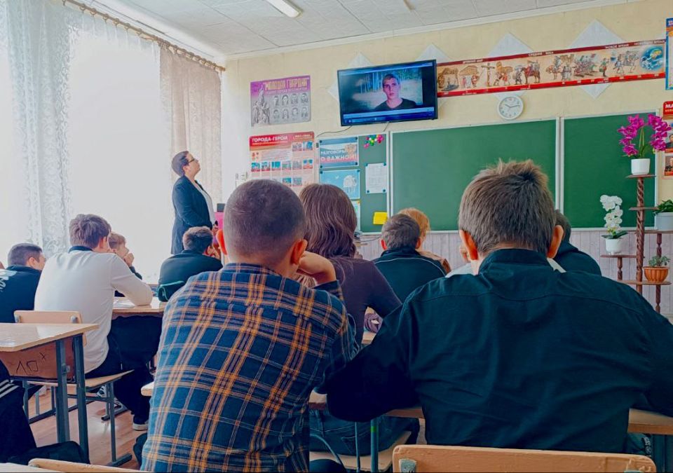 Урок здоровья «Молодежь за ЗОЖ» Урок здоровья «Молодежь за ЗОЖ»