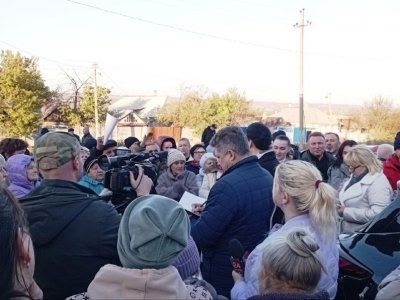 " Муниципальный диалог " состоялся в поселке Екатериновка В поселке Екатериновка состоялась очередная встреча с местными жителями в рамках проекта «Муниципальный диалог», инициированного партией «Единая Россия» " Муниципальный диалог " состоялся в поселке Екатериновка В поселке Екатериновка состоялась очередная встреча с местными жителями в рамках проекта «Муниципальный диалог», инициированного партией «Единая Россия»