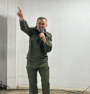Светлана Гизай: #ПОМОЩЬФРОНТУ. Автор и исполнитель патриотических песен, мой  помощник как депутата,  Юрий Турчаев вместе с Ириной Проскуриной и Татьяной Лондаренко посетили с концертной программой военный госпиталь