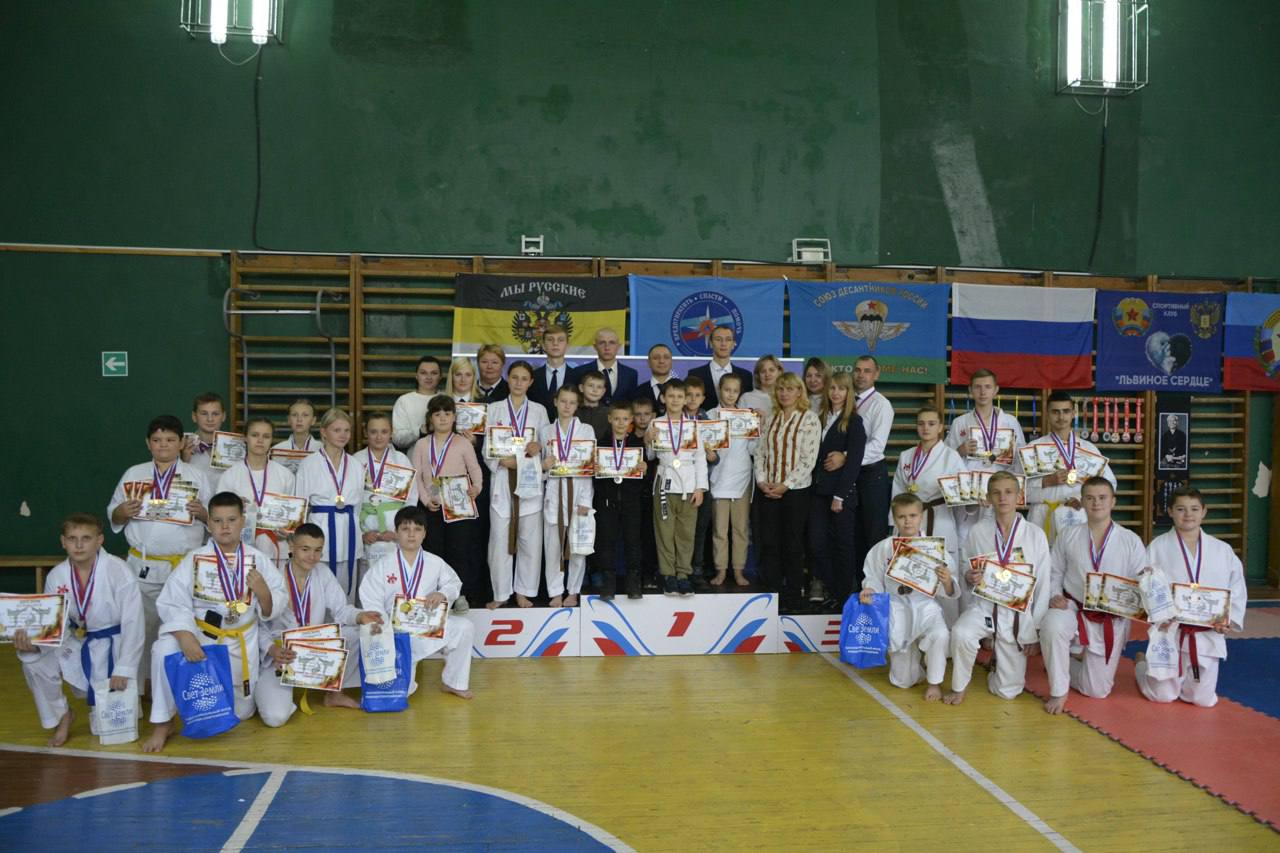 В поселке Новоайдар прошли захватывающие соревнования по каратэ, организованные местным отделением Федерации традиционного и спортивного каратэ России В поселке Новоайдар прошли захватывающие соревнования по каратэ, организованные местным отделением Федерации традиционного и спортивного каратэ России