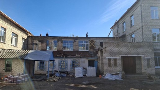 Виктор Водолацкий: В сентябре во время приема граждан в городе Старобельск, ко мне обратились родители и ученики школы № 1, с просьбой оказать содействие в решении вопроса восстановления учебного заведения, которое серьёзно...