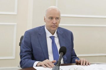 Глава СК России провел в Санкт-Петербурге расширенное заседание организационного комитета Всероссийской акции памяти «Дни белых журавлей»