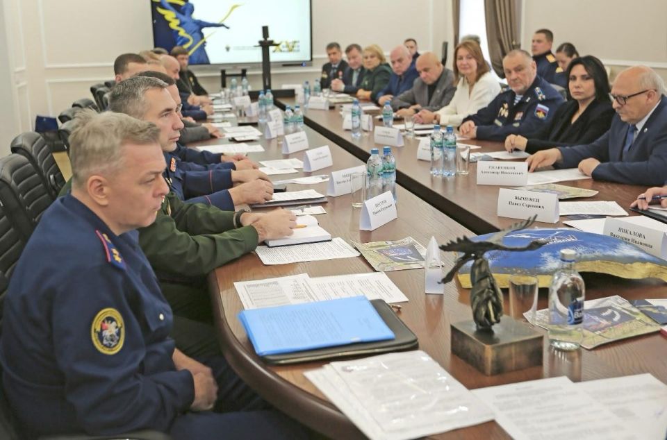Глава СК России провел в Санкт-Петербурге расширенное заседание организационного комитета Всероссийской акции памяти «Дни белых журавлей» Глава СК России провел в Санкт-Петербурге расширенное заседание организационного комитета Всероссийской акции памяти «Дни белых журавлей»