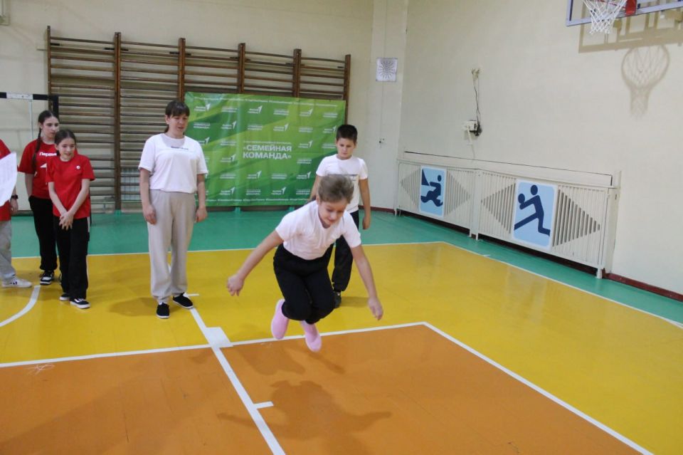 В Перевальске прошел фестиваль «Семейная команда» В Перевальске прошел фестиваль «Семейная команда»
