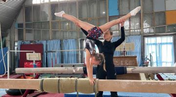 Свыше 500 воспитанников: как возрождается спортивная гимнастика в ЛНР