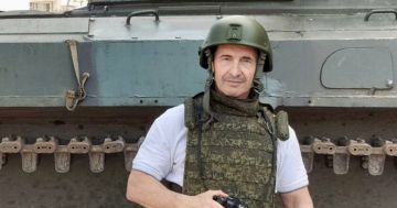 Журналист, глава представительства Международного движения русофилов в Италии Элизео Бертолази поделился с корреспондентом ЛИЦ, почему он не поддался антироссийской пропаганде и решил поддержать Донбасс