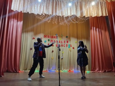 В Центра досуга «Дзержинец» для жителе й  гостей поселка, прошел Концерт «Осенние мелодии шансона»