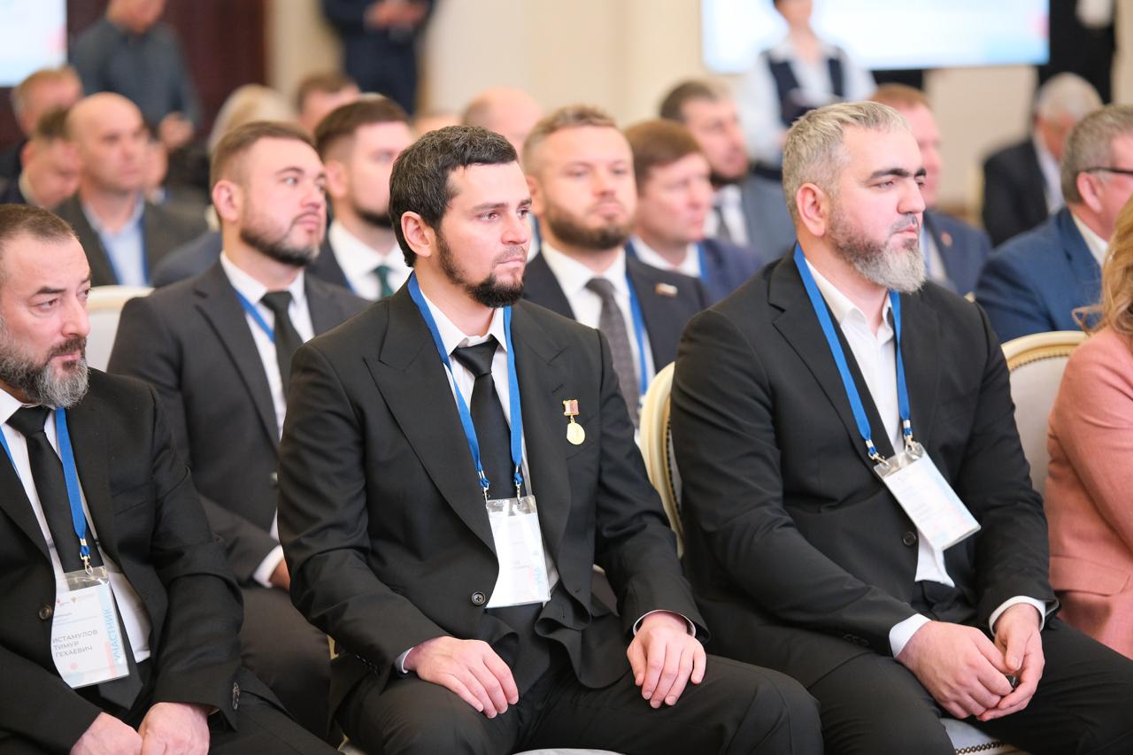 Главы муниципалитетов обсудили острые вопросы в сфере транспорта с министром профильного ведомства Андреем Никитиным Главы муниципалитетов обсудили острые вопросы в сфере транспорта с министром профильного ведомства Андреем Никитиным