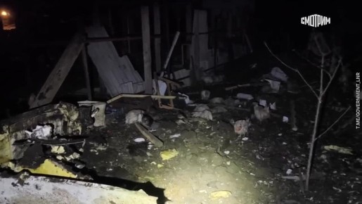 Три жилых дома и хозяйственные постройки повреждены в результате атаки БПЛА в Луганске, пострадавших нет, погиб домашний скот