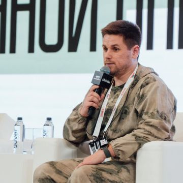 Делимся опытом и историей. В рамках Стратегической сессии руководители региональных организаций РСМ встретились с Никитой Сериковым, замдиректора Дома молодёжи ЛНР, участником специальной военной операции и Общественным...