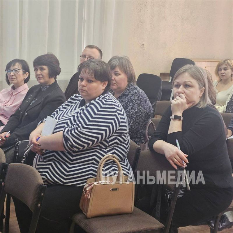 Старобельская школа № 3 провела обучение для работников пунктов проведения ГИА Старобельская школа № 3 провела обучение для работников пунктов проведения ГИА