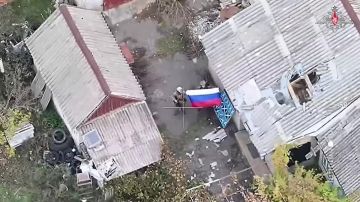 Подразделения группировки войск «Восток», развивая наступление на восточном и западном берегах реки Янчур, водрузили государственные флаги Российской Федерации сразу в 3 населённых пунктах