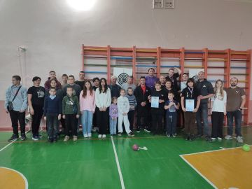 Семейный турнир по дартсу прошел в поселке Успенка Лутугинского муниципального округа