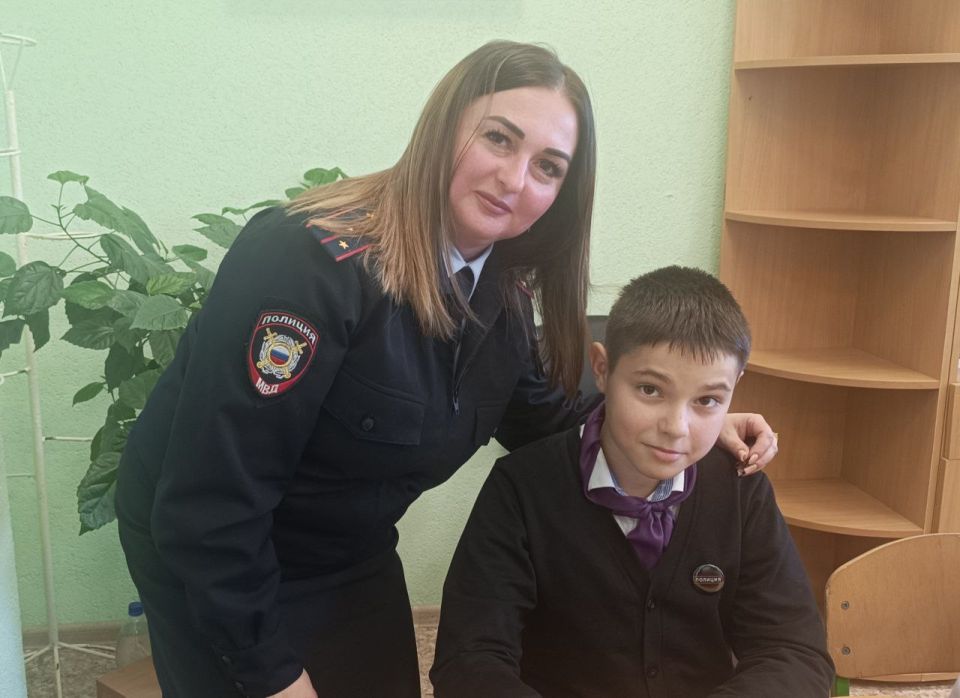 111111Беловодские стражи правопорядка провели занятие в полицейском классе 111111Беловодские стражи правопорядка провели занятие в полицейском классе