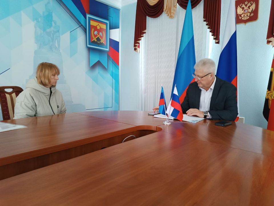 Сергей Козенко: Сегодня, в соответствии с утвержденным графиком, провел личный прием жителей Краснодонского муниципального округа Сергей Козенко: Сегодня, в соответствии с утвержденным графиком, провел личный прием жителей Краснодонского муниципального округа