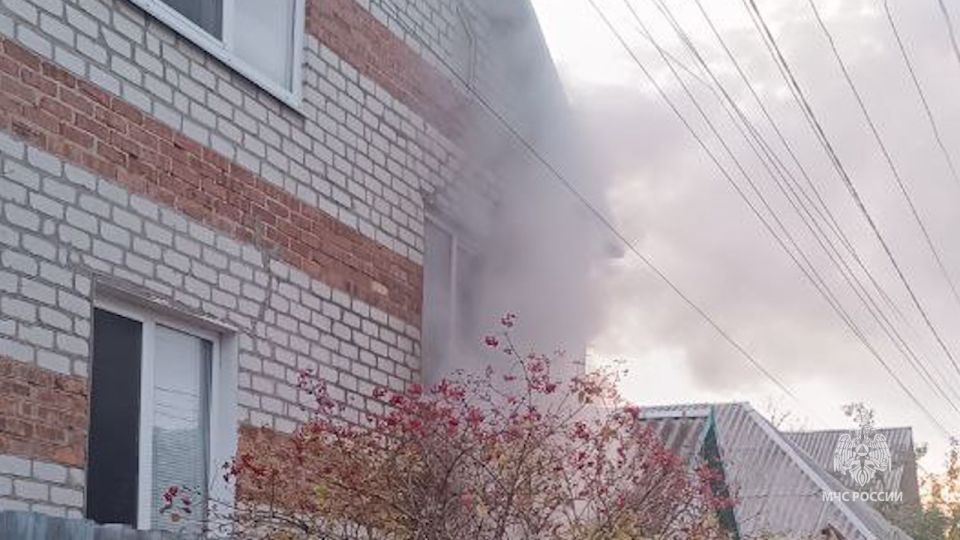 На пожаре в Луганске пострадал пенсионер На пожаре в Луганске пострадал пенсионер