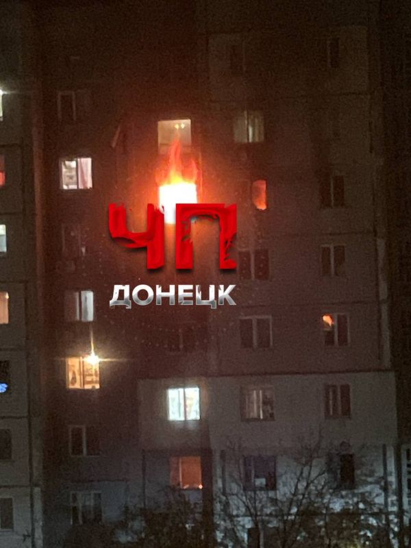 Укронацисты продолжают бить по мирному населению ЛНР и ДНР Укронацисты продолжают бить по мирному населению ЛНР и ДНР