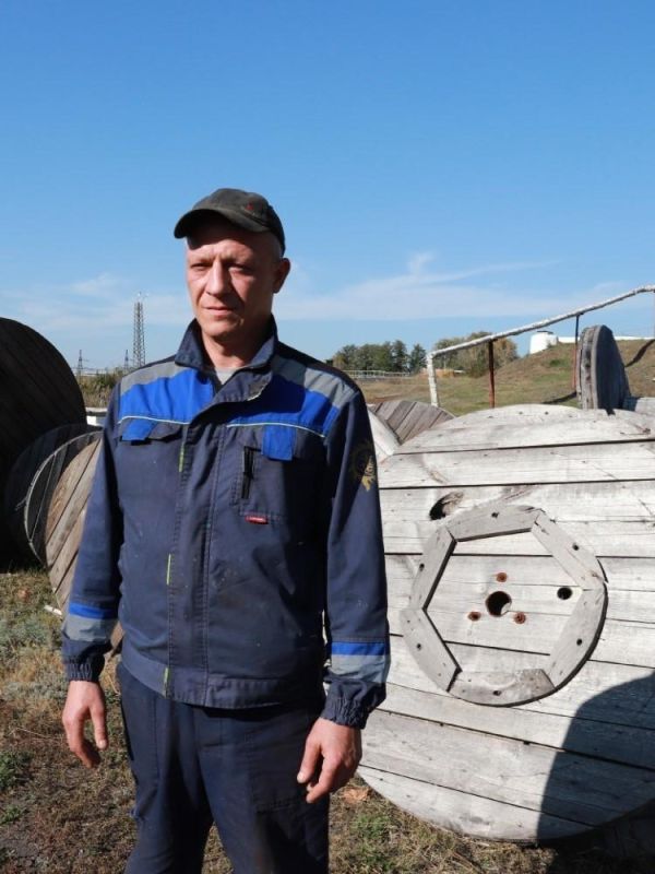 Тамбовские специалисты продолжают трудиться в Новоайдаре на объектах ЖКХ Тамбовские специалисты продолжают трудиться в Новоайдаре на объектах ЖКХ