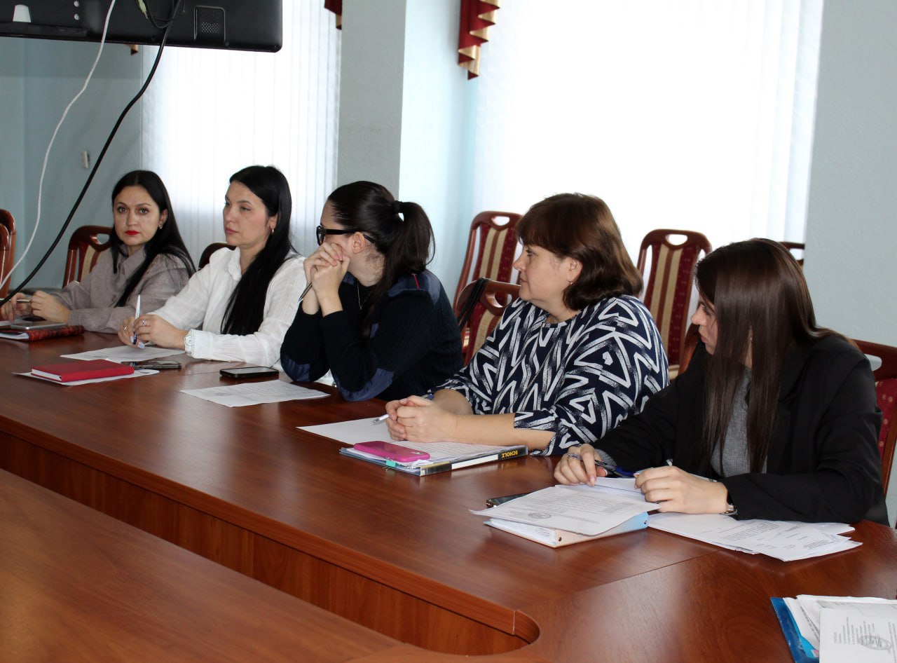 Сегодня состоялось заседание муниципальной комиссии по делам несовершеннолетних и защите их прав при Администрации Краснодонского муниципального округа, которое возглавила заместитель Главы Администрации, председатель... Сегодня состоялось заседание муниципальной комиссии по делам несовершеннолетних и защите их прав при Администрации Краснодонского муниципального округа, которое возглавила заместитель Главы Администрации, председатель...