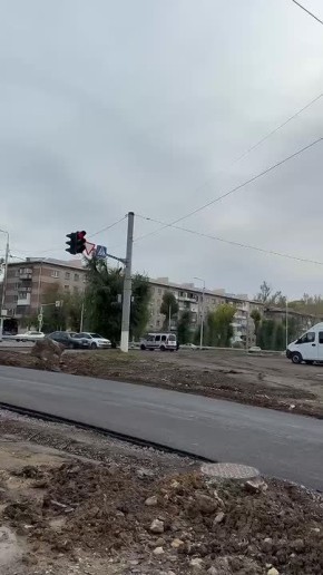В Луганске на Королева делают новую дорогу