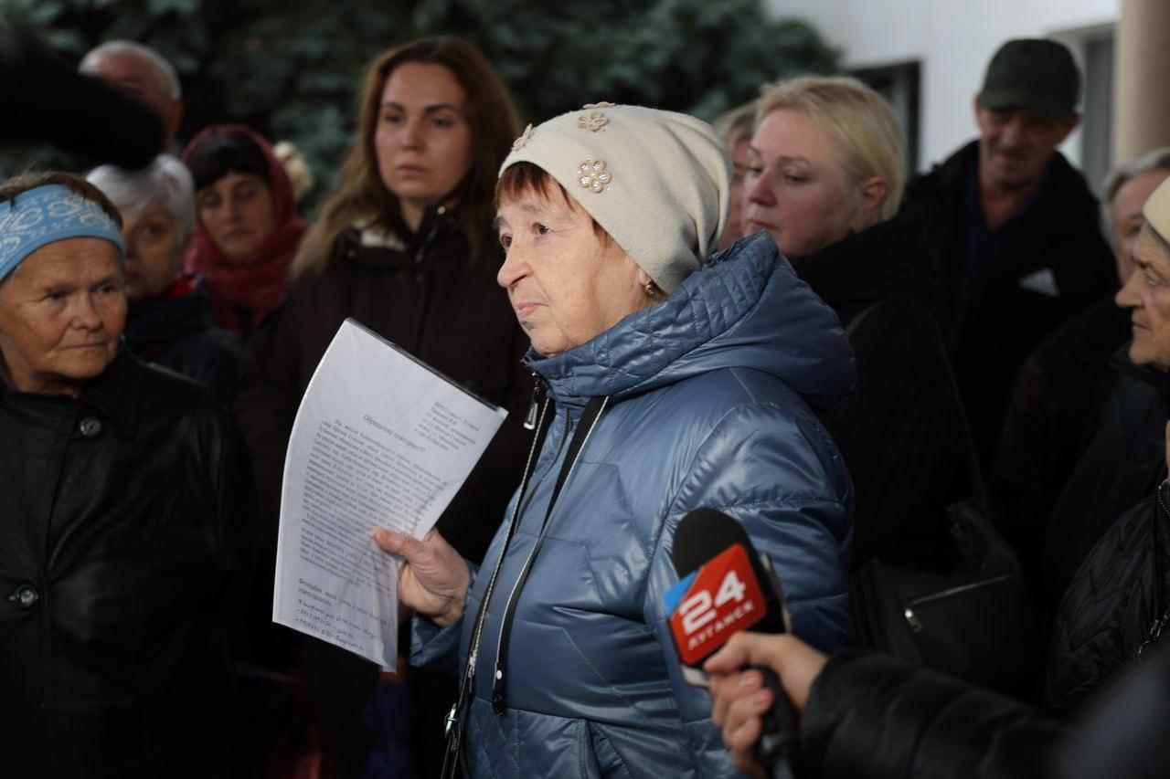 Представители администрации Луганска провели встречу с жителями Каменнобродского района в рамках проекта «Муниципальный диалог — решаем вместе» Представители администрации Луганска провели встречу с жителями Каменнобродского района в рамках проекта «Муниципальный диалог — решаем вместе»