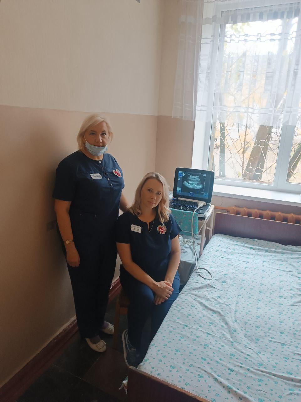 Оренбургские врачи продолжают обследовать здоровье перевальчан Оренбургские врачи продолжают обследовать здоровье перевальчан