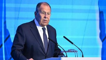 Глава МИД РФ Сергей Лавров рассказал журналистам, что российская сторона не получала никаких сигналов по дипломатическим каналам после испытаний «Буревестника»
