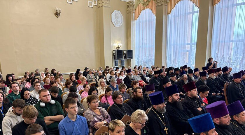 Первые Северодонецкие образовательные чтения «Просвещение и нравственность: формирование личности и вызовы времени» прошли в Стаханове Первые Северодонецкие образовательные чтения «Просвещение и нравственность: формирование личности и вызовы времени» прошли в Стаханове