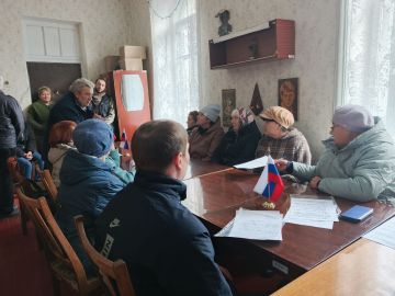 Сегодня в жилмассиве Анненка прошло собрание инициативной группы по созданию территориального общественного самоуправления ()