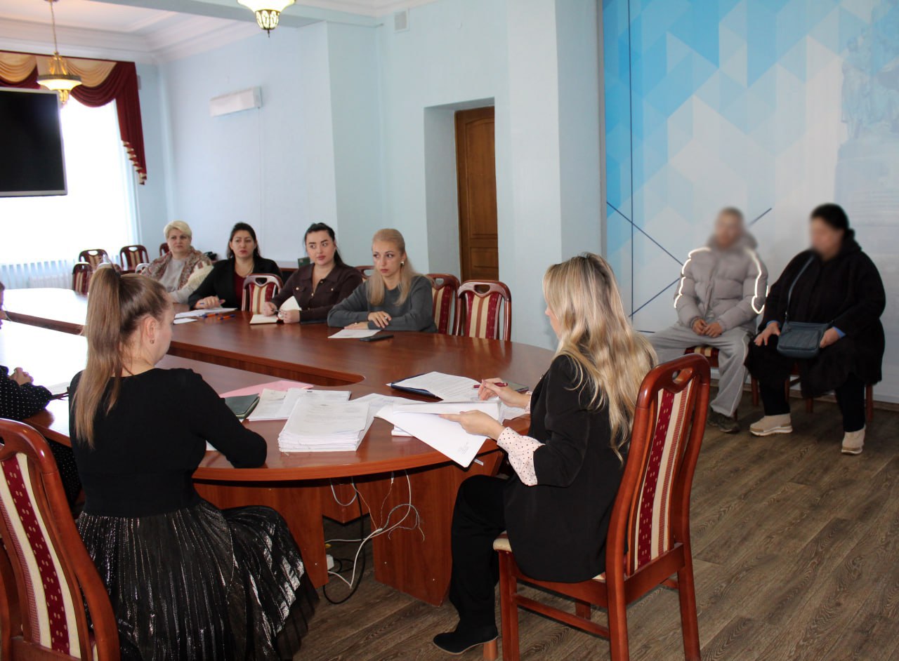 Сегодня состоялось заседание муниципальной комиссии по делам несовершеннолетних и защите их прав при Администрации Краснодонского муниципального округа, которое возглавила заместитель Главы Администрации, председатель... Сегодня состоялось заседание муниципальной комиссии по делам несовершеннолетних и защите их прав при Администрации Краснодонского муниципального округа, которое возглавила заместитель Главы Администрации, председатель...