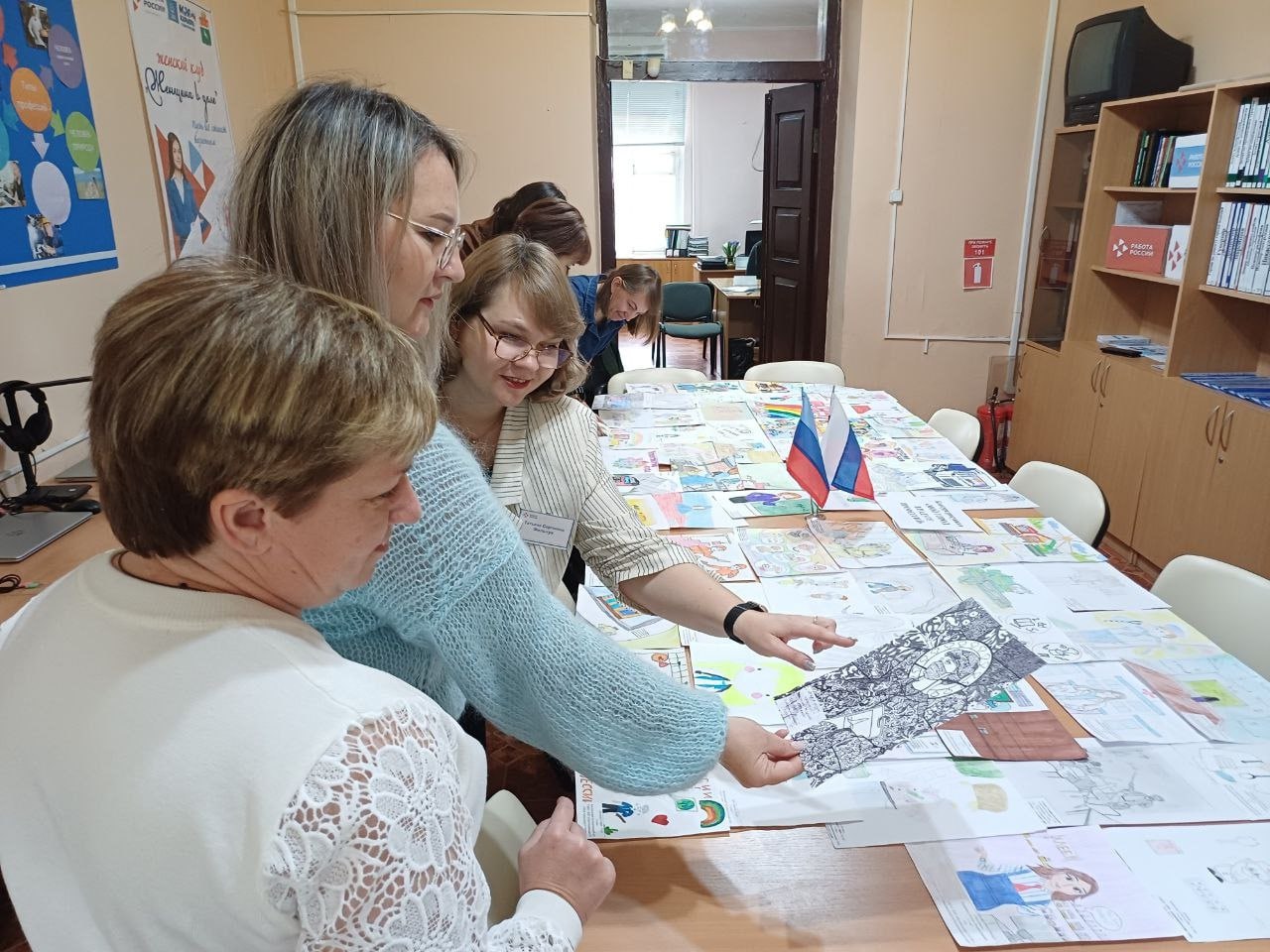 В Беловодском МО провели конкурс рисунков «Мой город в радуге профессий» В Беловодском МО провели конкурс рисунков «Мой город в радуге профессий»