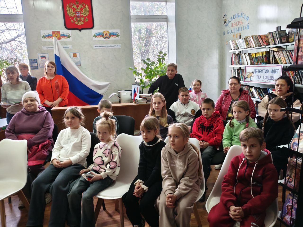 В селах Новоанновка и Самсоновка состоялась премьера спектакля «Маша и Медведь», организованного «Театром на колесах «Сказочный рейс»» при поддержке Президентского фонда культурных инициатив В селах Новоанновка и Самсоновка состоялась премьера спектакля «Маша и Медведь», организованного «Театром на колесах «Сказочный рейс»» при поддержке Президентского фонда культурных инициатив