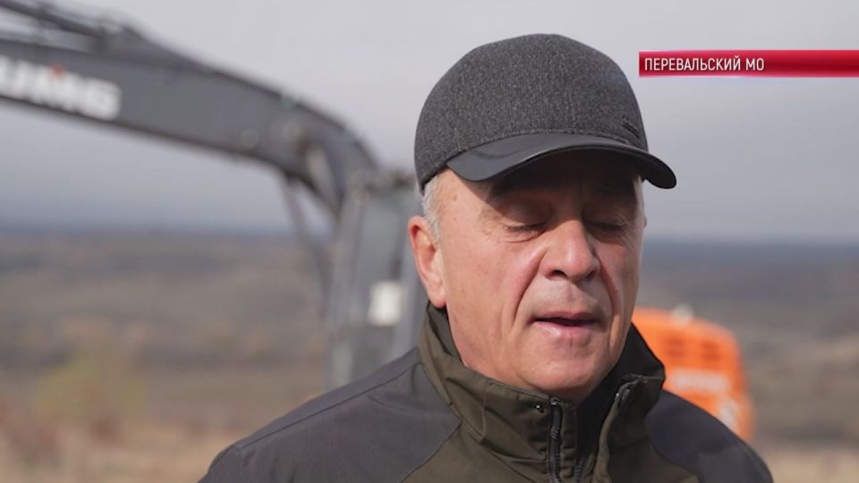 Специалисты заменили наиболее проблемный участок водовода, подающий воду на Антрацит и Красный Луч