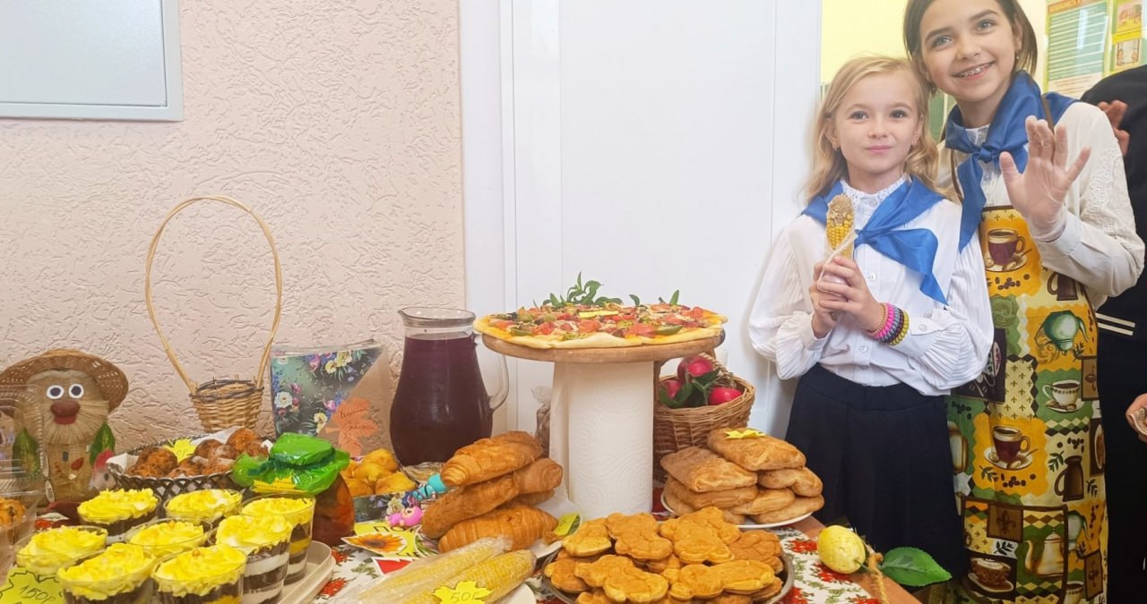 В школе Беловодского МО прошла яркая осенняя ярмарка В школе Беловодского МО прошла яркая осенняя ярмарка