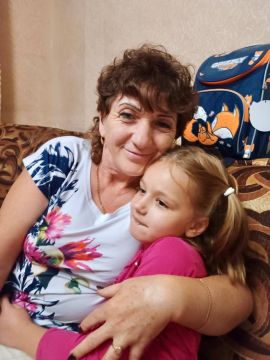 День бабушек и дедушек. 28 октября в России отмечается День бабушек и дедушек – праздник, который посвящён старшему поколению, дарящему нам любовь, тепло и заботу