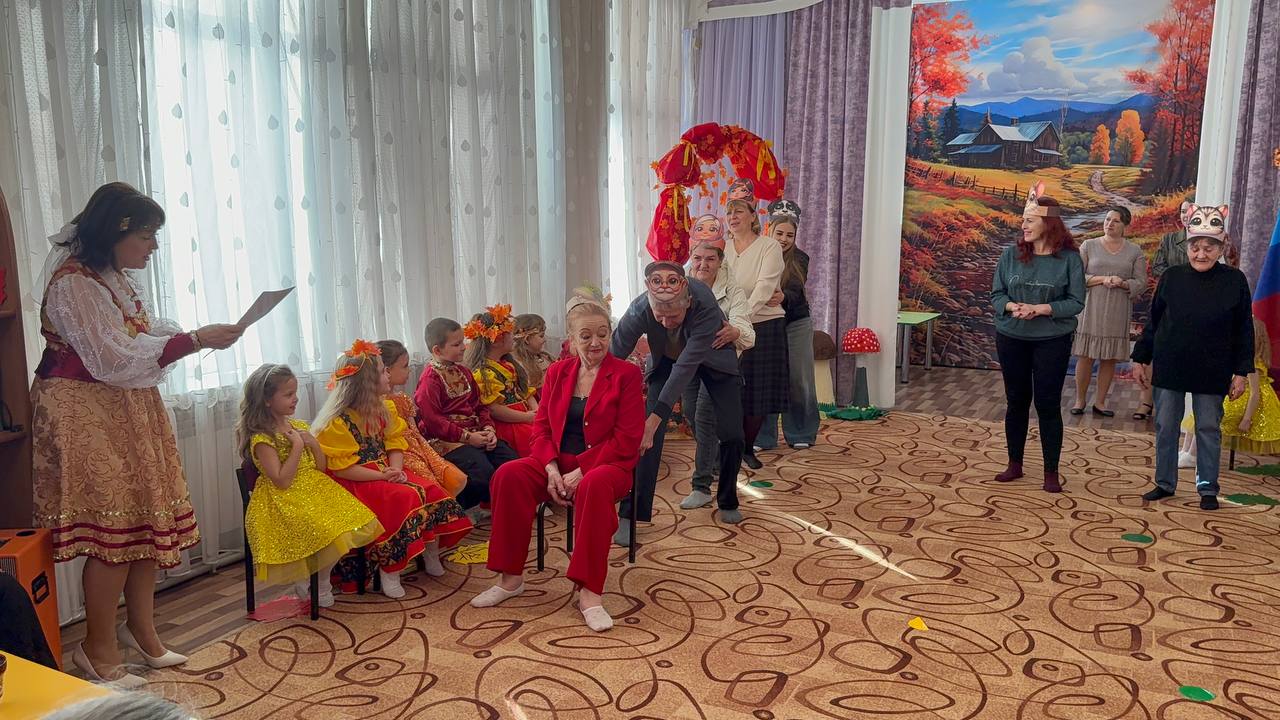 В детском саду «Ладушки» прошел замечательный праздник, посвященный бабушкам и дедушкам В детском саду «Ладушки» прошел замечательный праздник, посвященный бабушкам и дедушкам