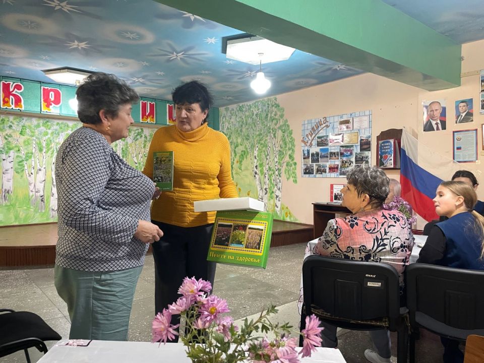 "Мы за чаем не скучаем": встреча поколений в Суходольске "Мы за чаем не скучаем": встреча поколений в Суходольске