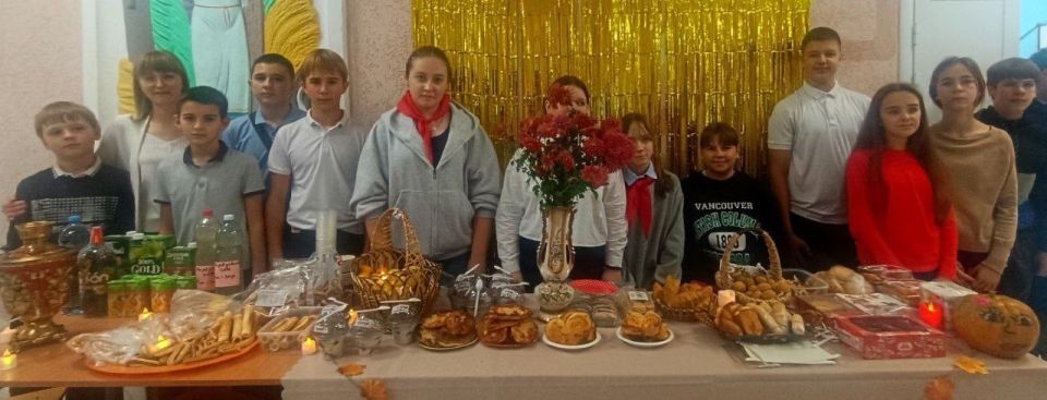 В школе Беловодского МО прошла яркая осенняя ярмарка В школе Беловодского МО прошла яркая осенняя ярмарка