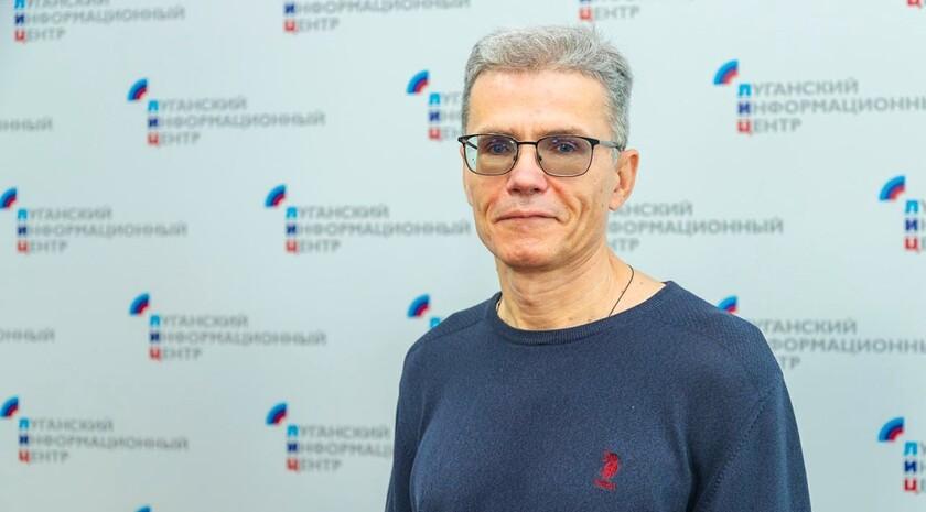 Врач Константин Леушин: «С начала я многое переосмыслил и, наверное, изменился» Мой брат, как и все украинцы, давно привык, что война в Донбассе их не касается, и когда в феврале 2022-го Россия начала специальную военную...