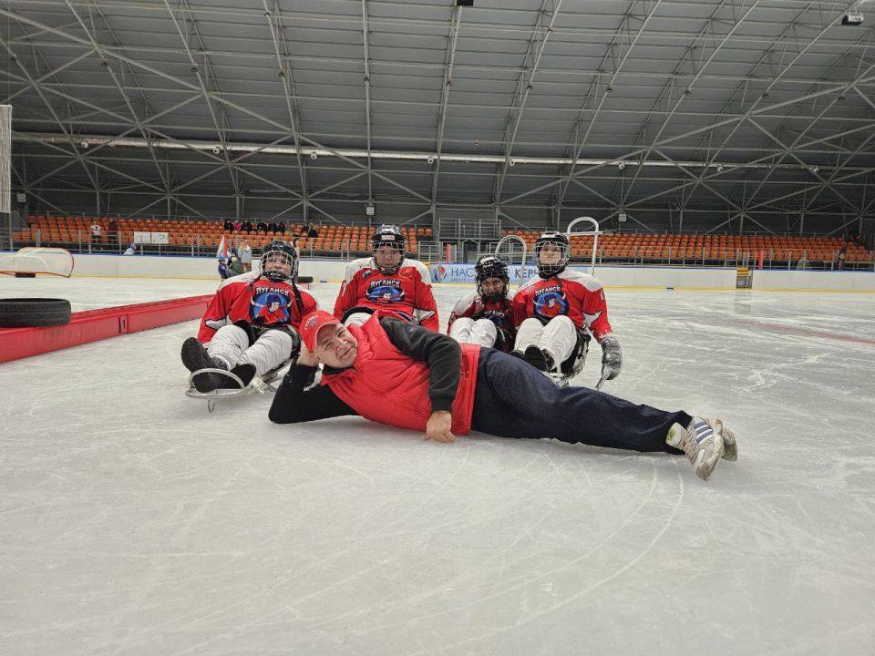 При поддержке «Единой России» спортсмены из Луганска поучаствовали в соревнованиях по адаптивному хоккею в Керчи При поддержке «Единой России» спортсмены из Луганска поучаствовали в соревнованиях по адаптивному хоккею в Керчи