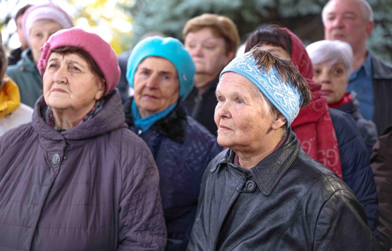 Представители администрации Луганска провели встречу с жителями Каменнобродского района в рамках проекта «Муниципальный диалог — решаем вместе» Представители администрации Луганска провели встречу с жителями Каменнобродского района в рамках проекта «Муниципальный диалог — решаем вместе»