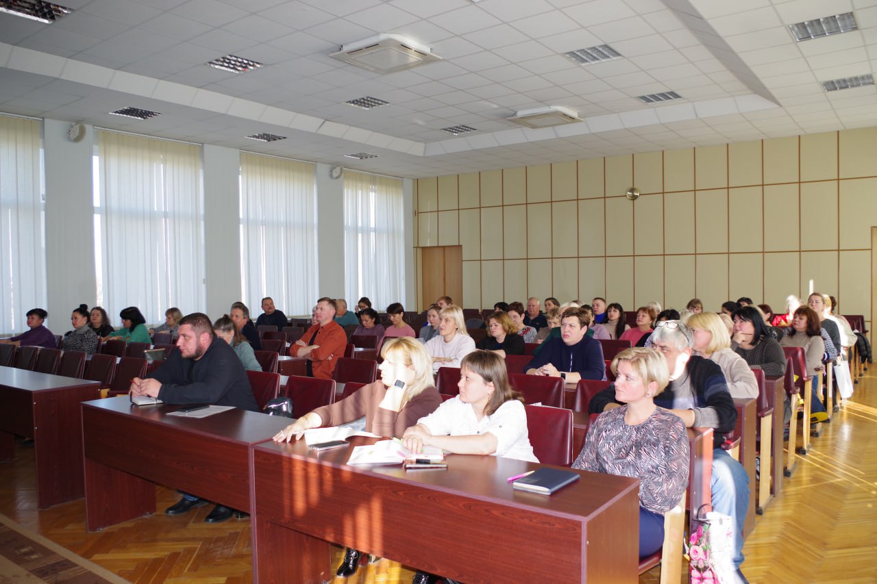 Сергей Крамаренко: Сегодня по инициативе военного комиссара майора Сергея Моисеенко прошли обучающие занятия для специалистов, ответственных за воинский учет в округе