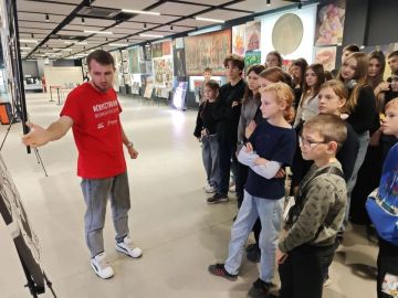 В Луганске открылась международная выставка, посвященная Великой Отечественной войне