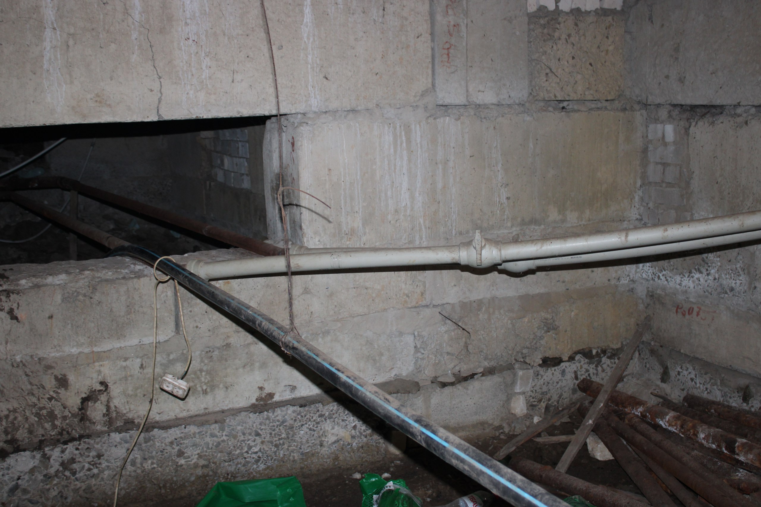 Ровеньковский филиал ЕУК ведет работу по устранению аварий и регулировке системы централизованного отопления Ровеньковский филиал ЕУК ведет работу по устранению аварий и регулировке системы централизованного отопления